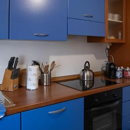 Marina House Apartment *